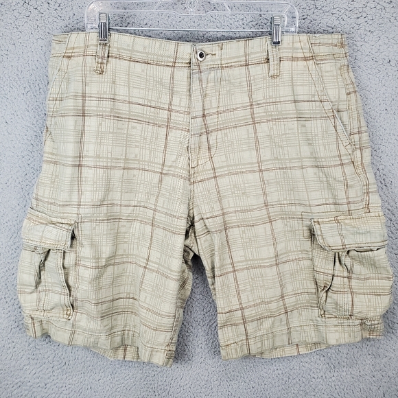 Plugg Cargo Shorts Mens Size 40 Plaid Beige Tan Actual Waist 43 - Picture 1 of 6